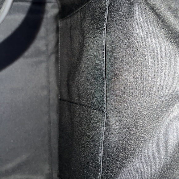 Brand new leather Coach tote bag with crossbody long handle - Picture 16 of 17